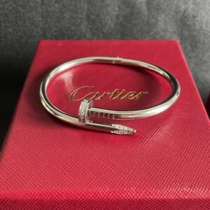 High-quality thick and hot micro-inlaid Diamond nail 18k white gold Bracelet.