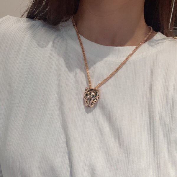 18k gold-plated Luxurious Leopard Head Collar Necklace with emerald leopard eyes. - Image 5