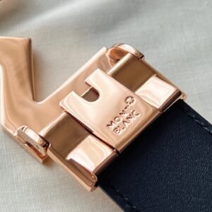 Alternative view of M shaped Rose-gold buckle Double-sided grained calfskin 100% leather Luxurious Belt.