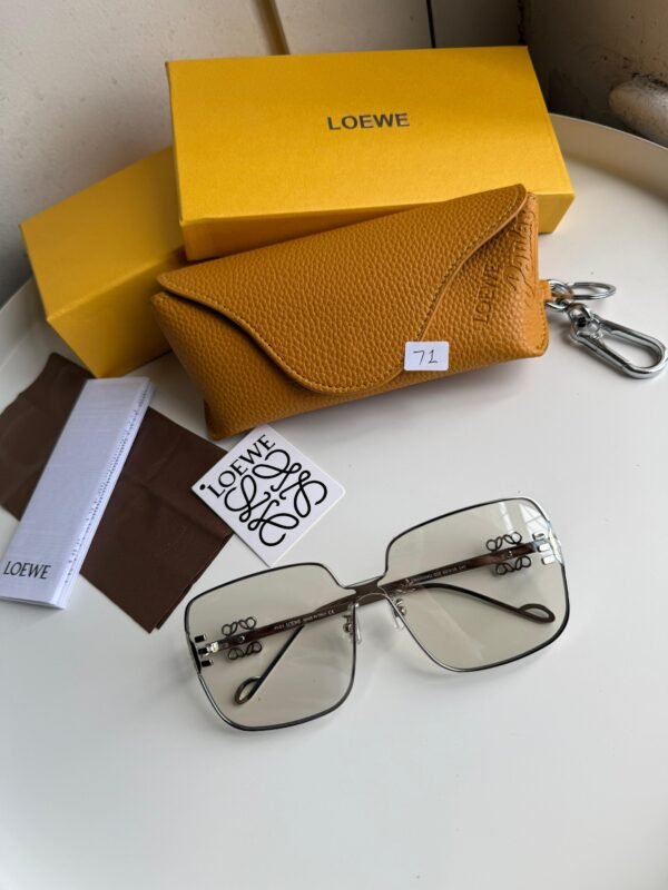 High-quality metal rimmed Silver frame, simple yet sophisticated rectangular glasses for women. - Image 3