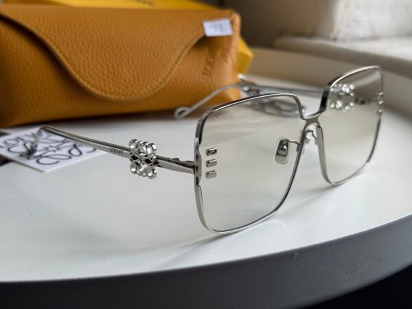 High-quality metal rimmed Silver frame, simple yet sophisticated rectangular glasses for women. - Image 7