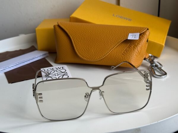 High-quality metal rimmed Silver frame, simple yet sophisticated rectangular glasses for women. - Image 8