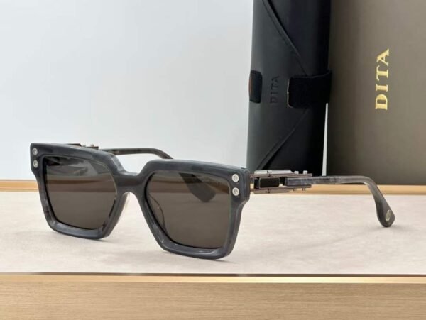 New Vintage Grey Sunglasses Imported Acetate Frame UV400 Polarized Lens High Quality with Anti-reflection coating. - Image 2