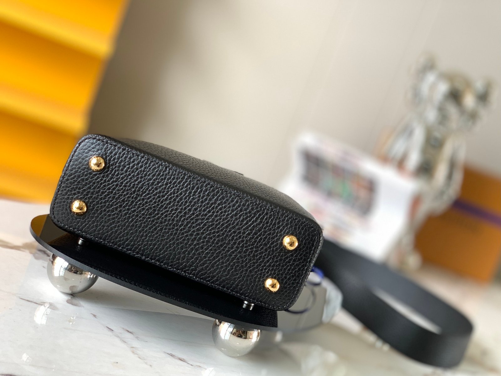 Premium quality original leather Capucines BB Full grain cowhide. - Image 4