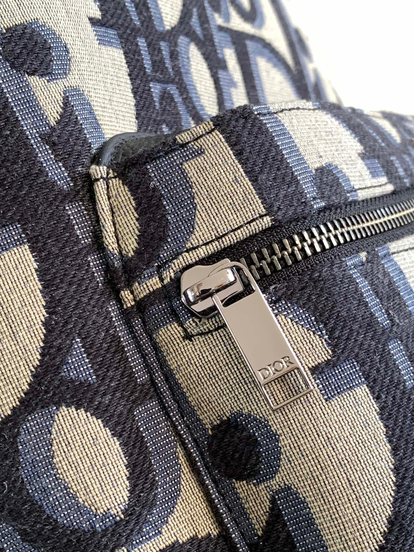 Classic college style "Rider" backpack embossed cowhide leather with printed effect. - Image 7