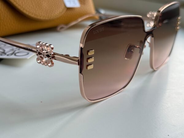 High-quality metal rimmed rose gold frame, Brown sophisticated rectangular sunglasses for women. - Image 2