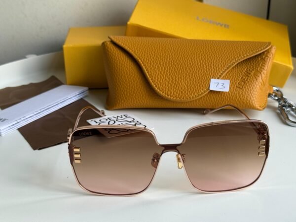 High-quality metal rimmed rose gold frame, Brown sophisticated rectangular sunglasses for women. - Image 4