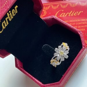 Sunflower Engagement Ring 925 silver with Lab grown Diamonds.