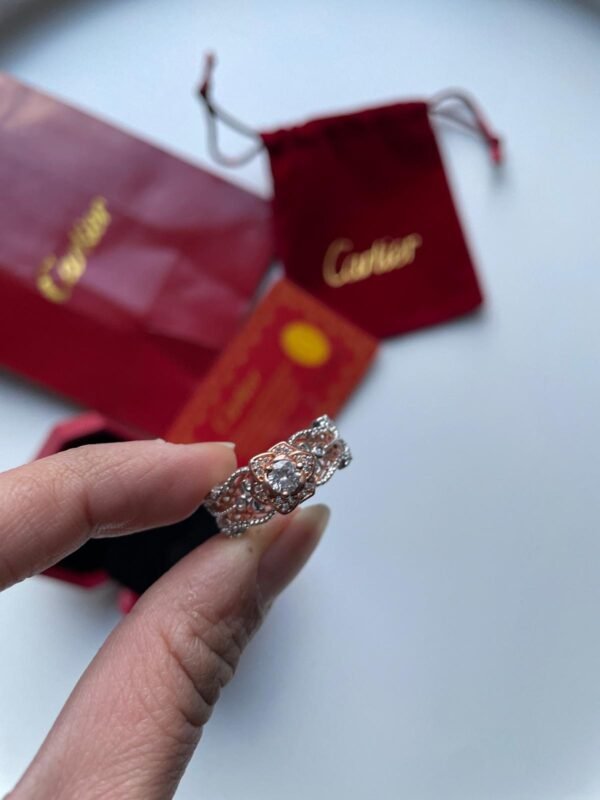 Flower shaped Engagement Ring, Rose gold and 925 silver with Lab grown Diamonds. - Image 5