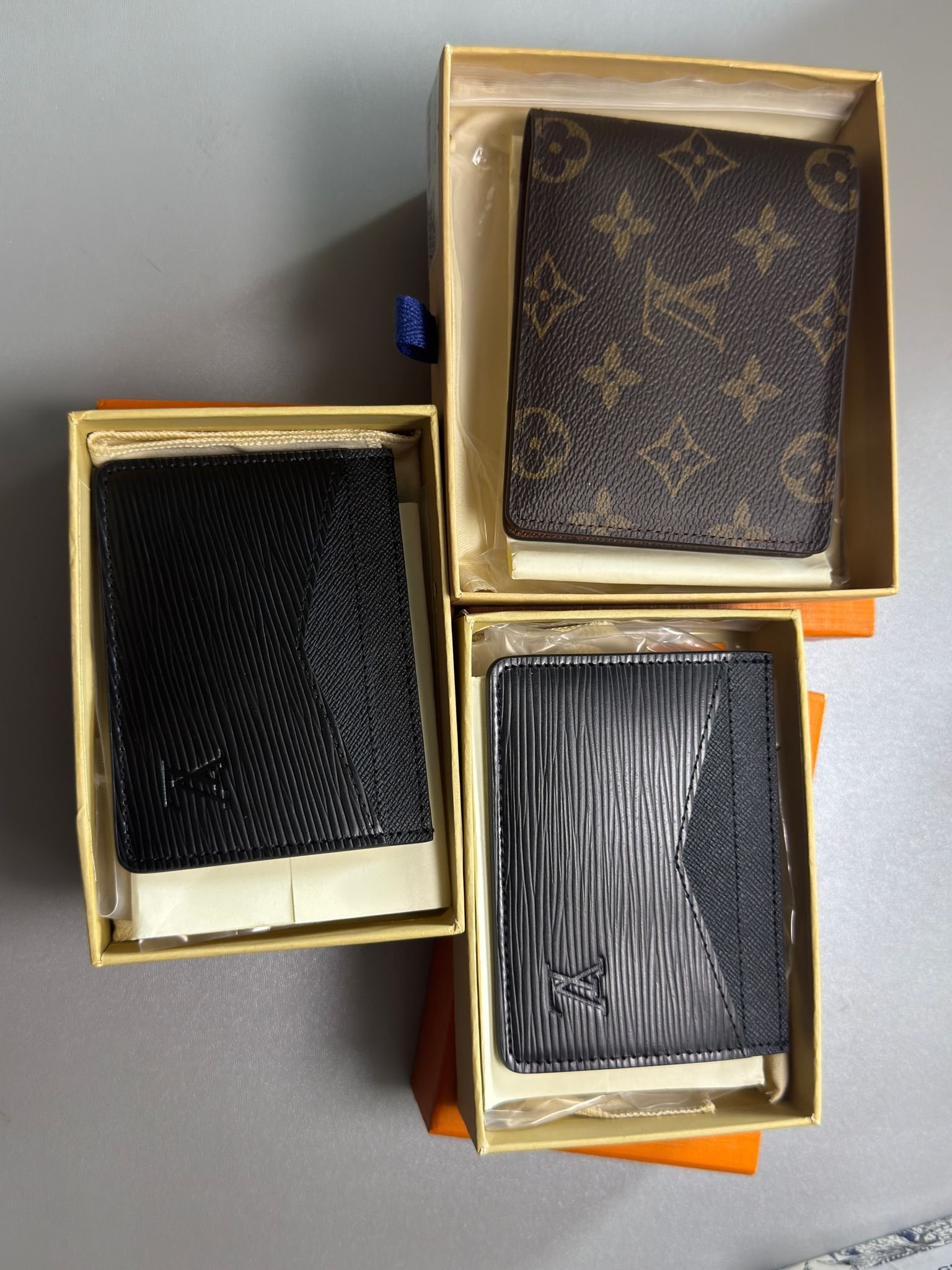 Original Cowhide Leather Multiple Wallet Monogram canvas. - Image 8