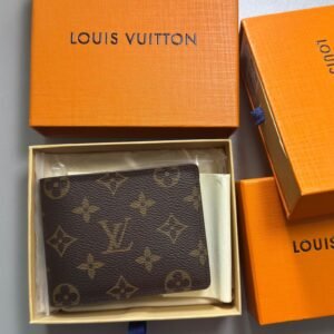 Original Cowhide Leather Multiple Wallet Monogram canvas.