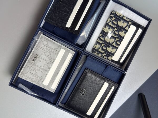 Oblique Jacquard (6 Slot) Card Holder Black grained calfskin. - Image 4