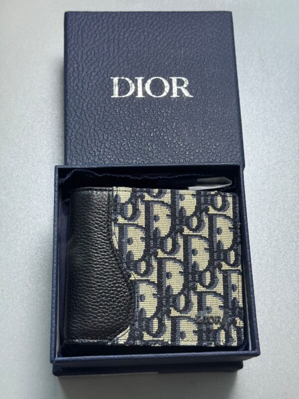 Saddle Bifold Wallet Black Grained Calfskin Oblique Jacquard.