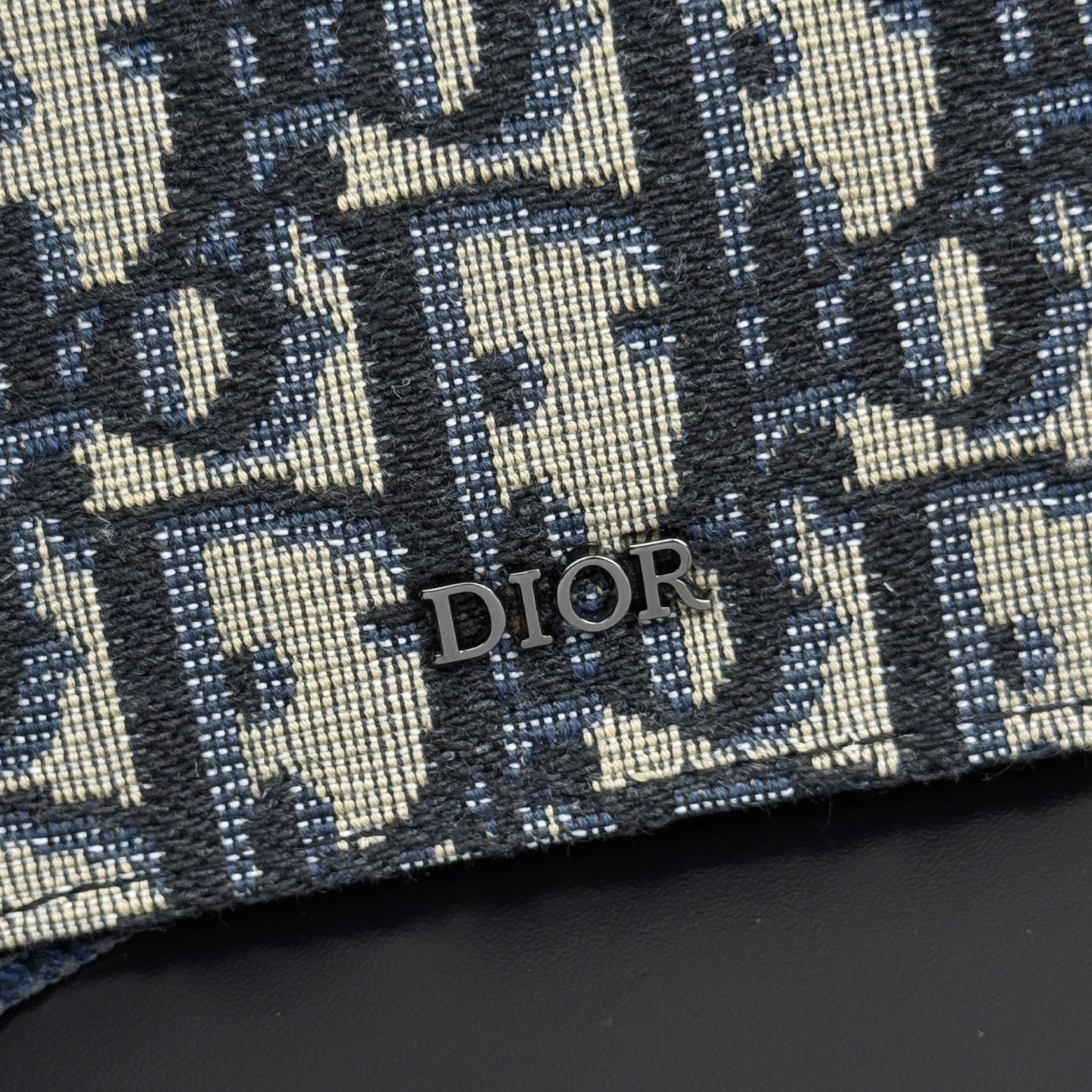 Zipper card holder made of beige and black Oblique printed fabrics and cowhide, 4 card slots. - Image 6