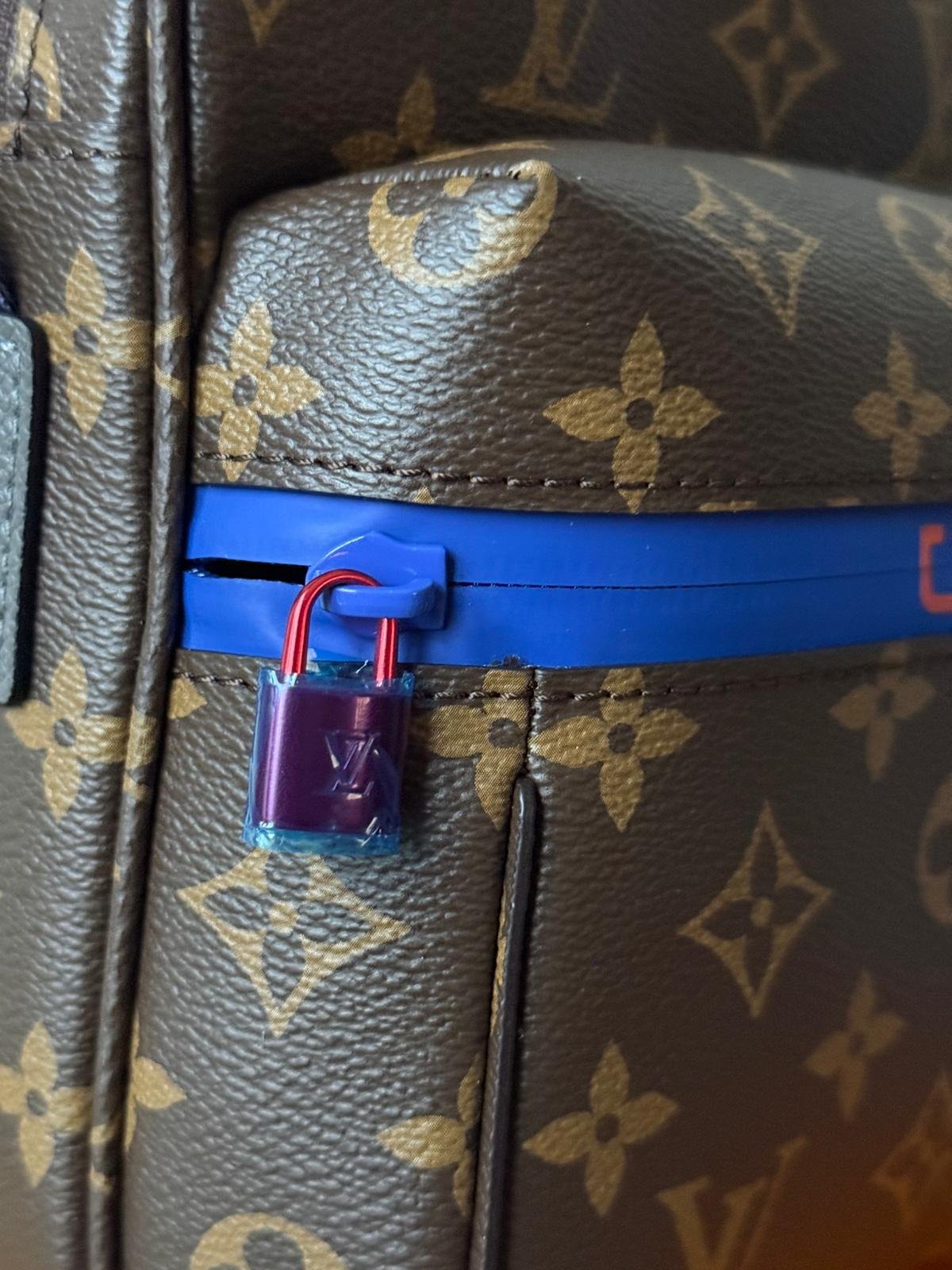 Limited edition Classic brown Monogram canvas compact cross-body bag with blue zip and blue hardware. - Image 13