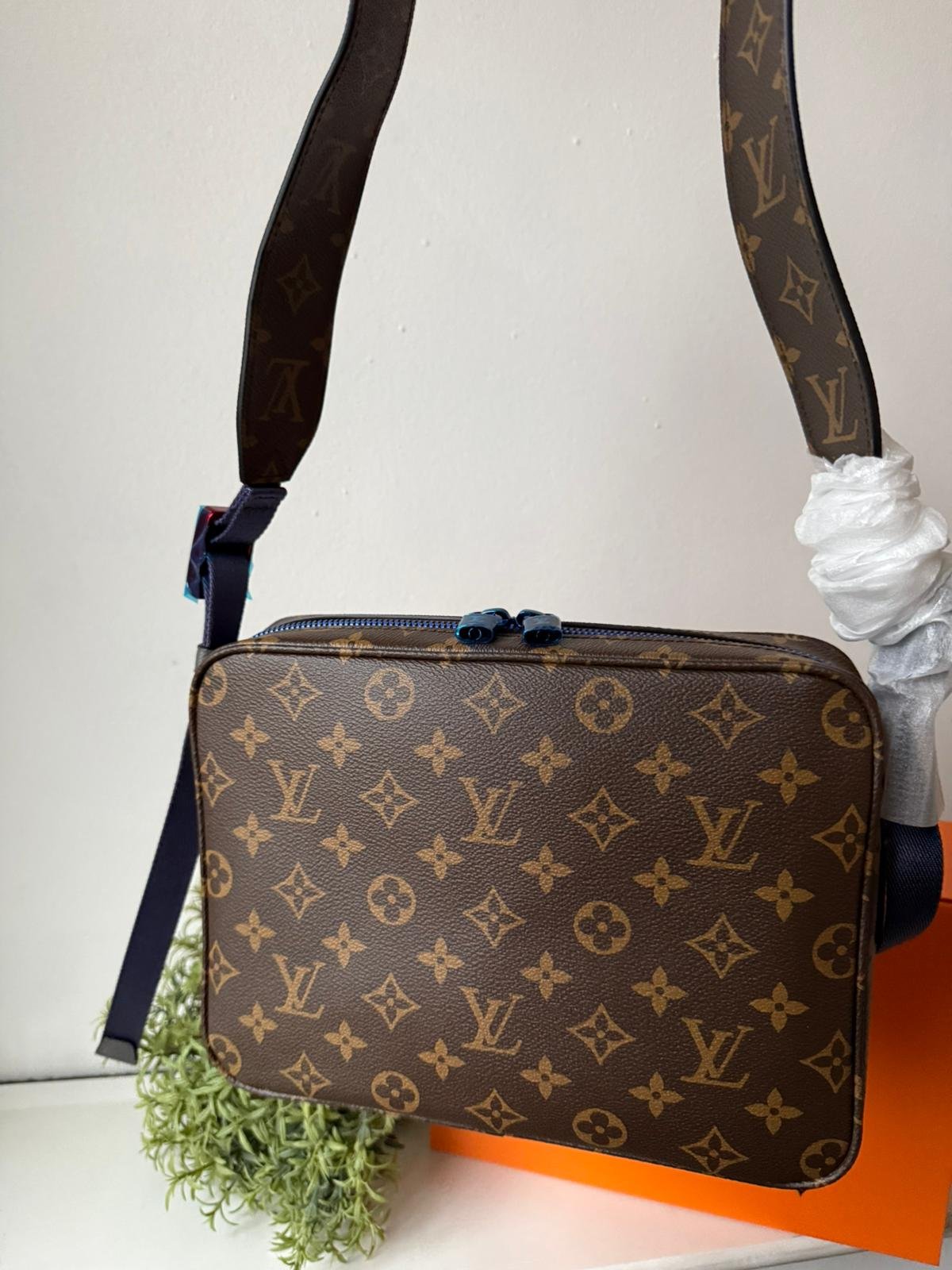 Limited edition Classic brown Monogram canvas compact cross-body bag with blue zip and blue hardware. - Image 2