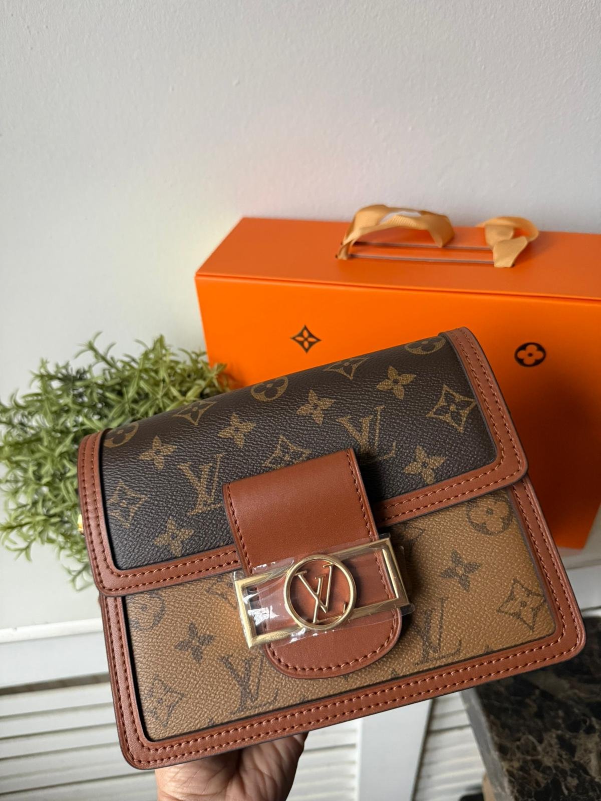 High quality leather Dauphine MM Classic brown Monogram canvas shoulder bag. - Image 13