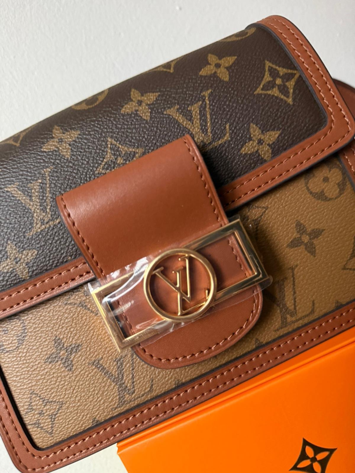 High quality leather Dauphine MM Classic brown Monogram canvas shoulder bag. - Image 7