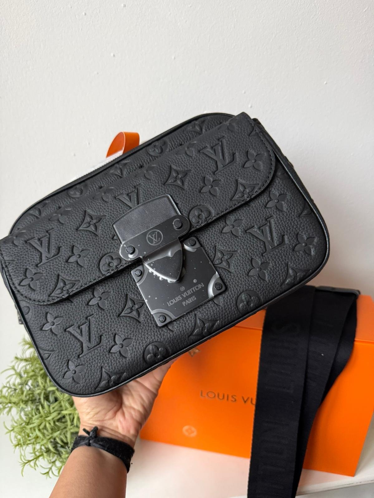 S Lock Messenger crafted in supple black Taurillon leather and embossed with Monogram pattern. - Image 5