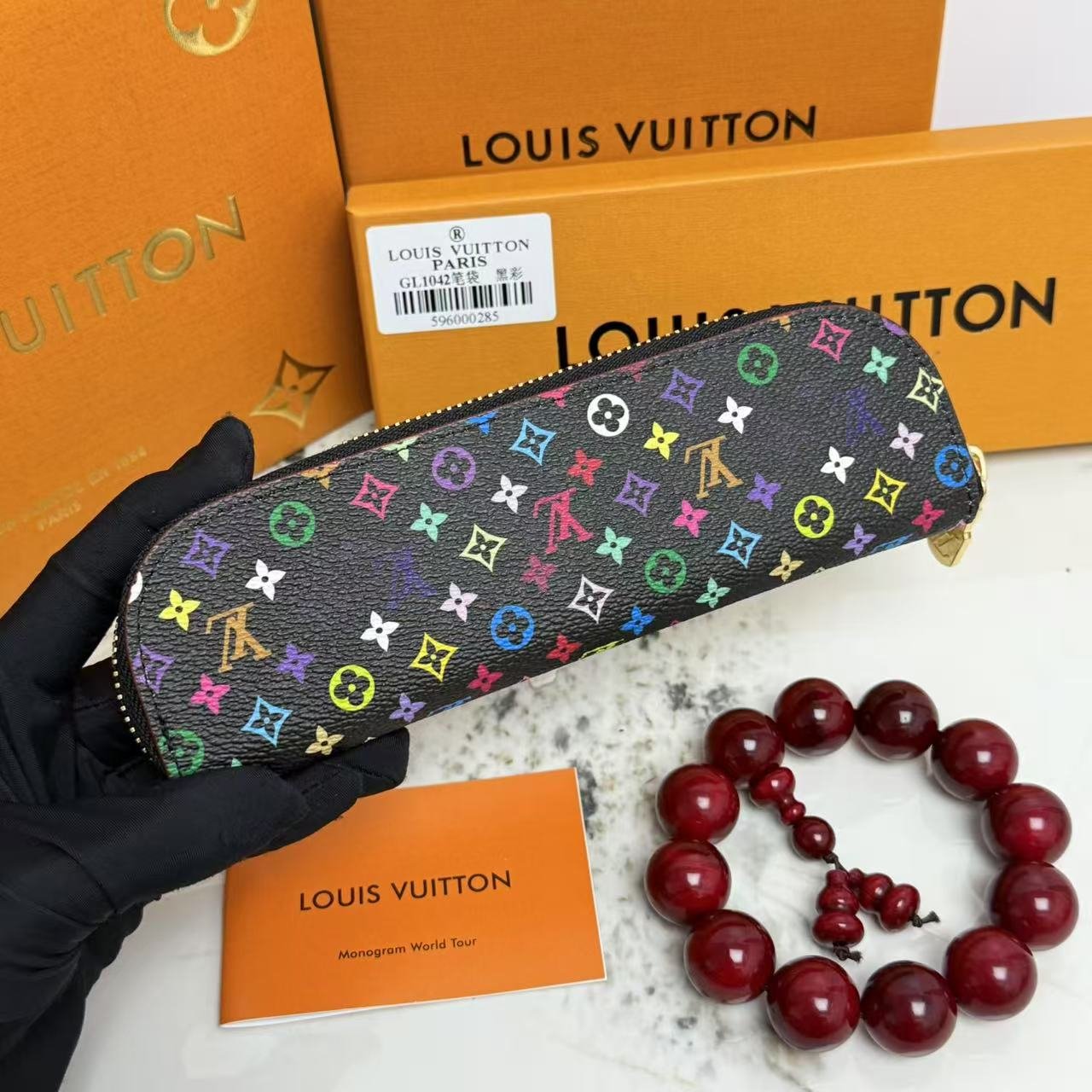 Black/Pink ELIZABETH pencil bag ,Multi-colour Iconic design and elegant appearance made of genuine leather. - Image 6