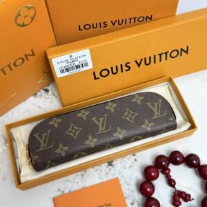 Brown/ Black ELIZABETH pencil bag, Iconic design and elegant appearance made of genuine leather.