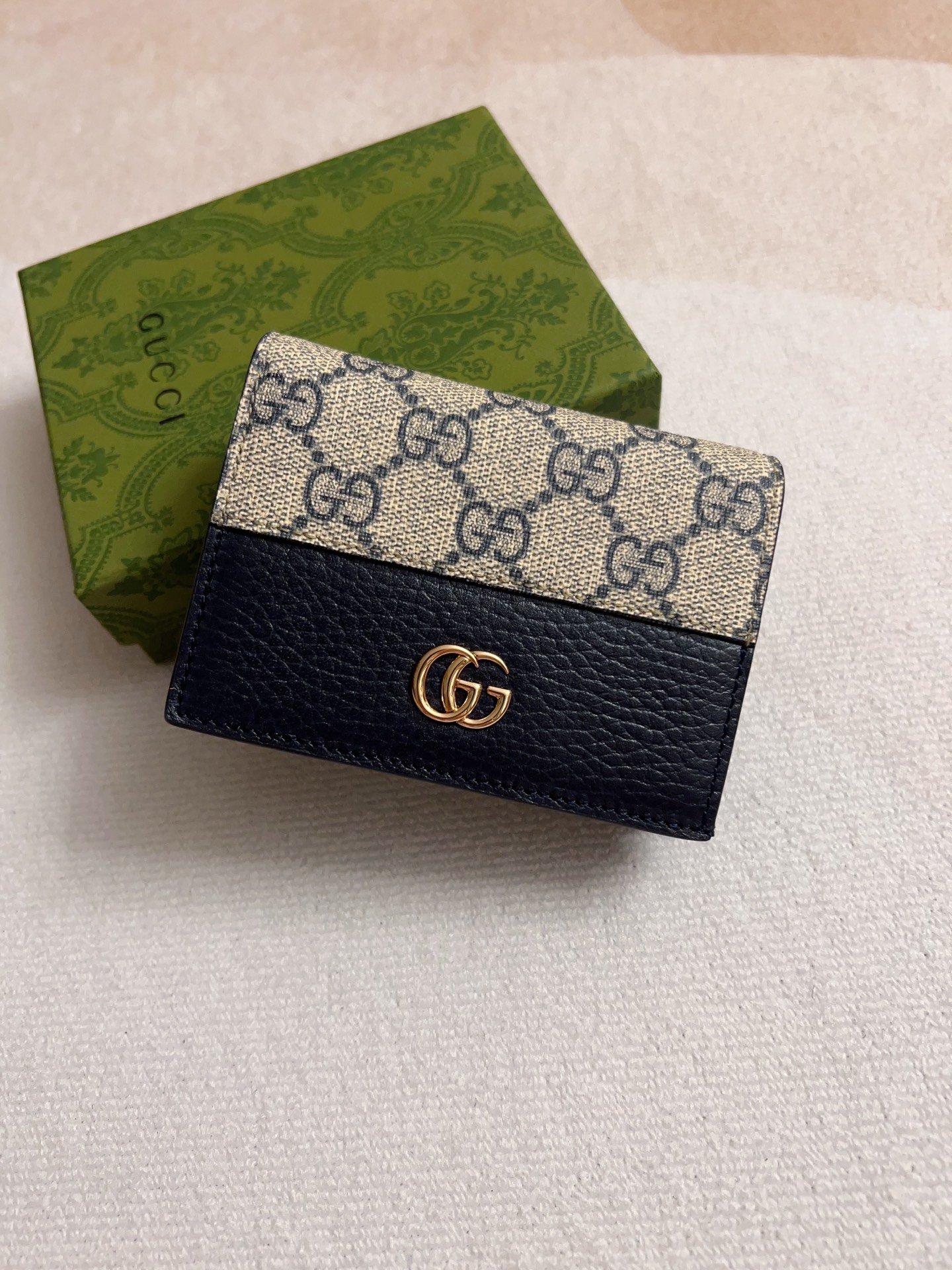 Italian calfskin High quality Golden Hardware Beige and black Wallet.