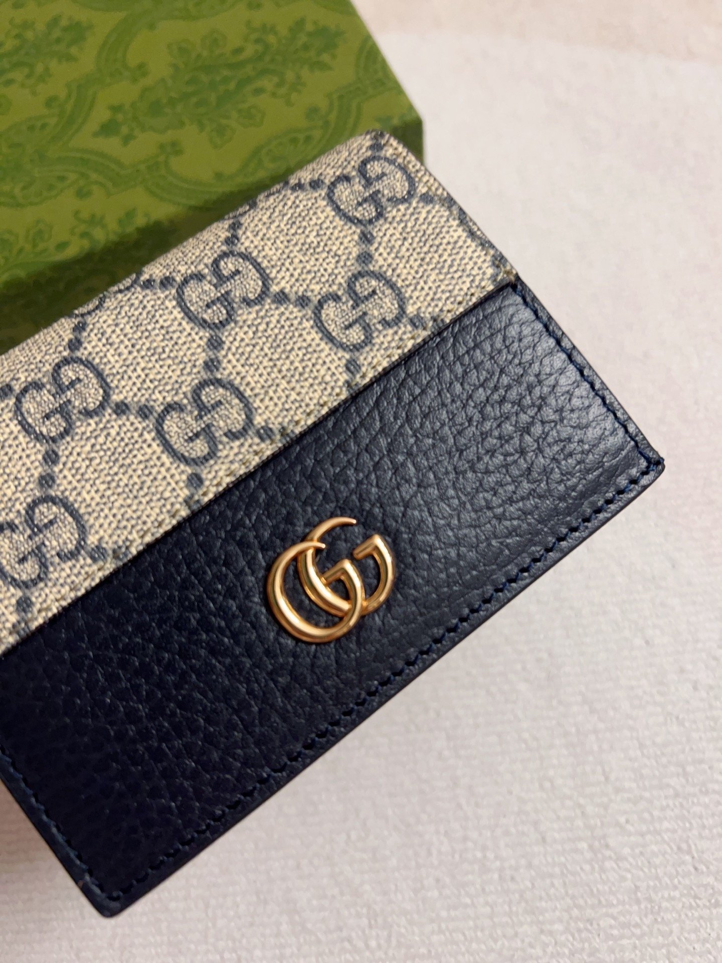 Italian calfskin High quality Golden Hardware Beige and black Wallet. - Image 6