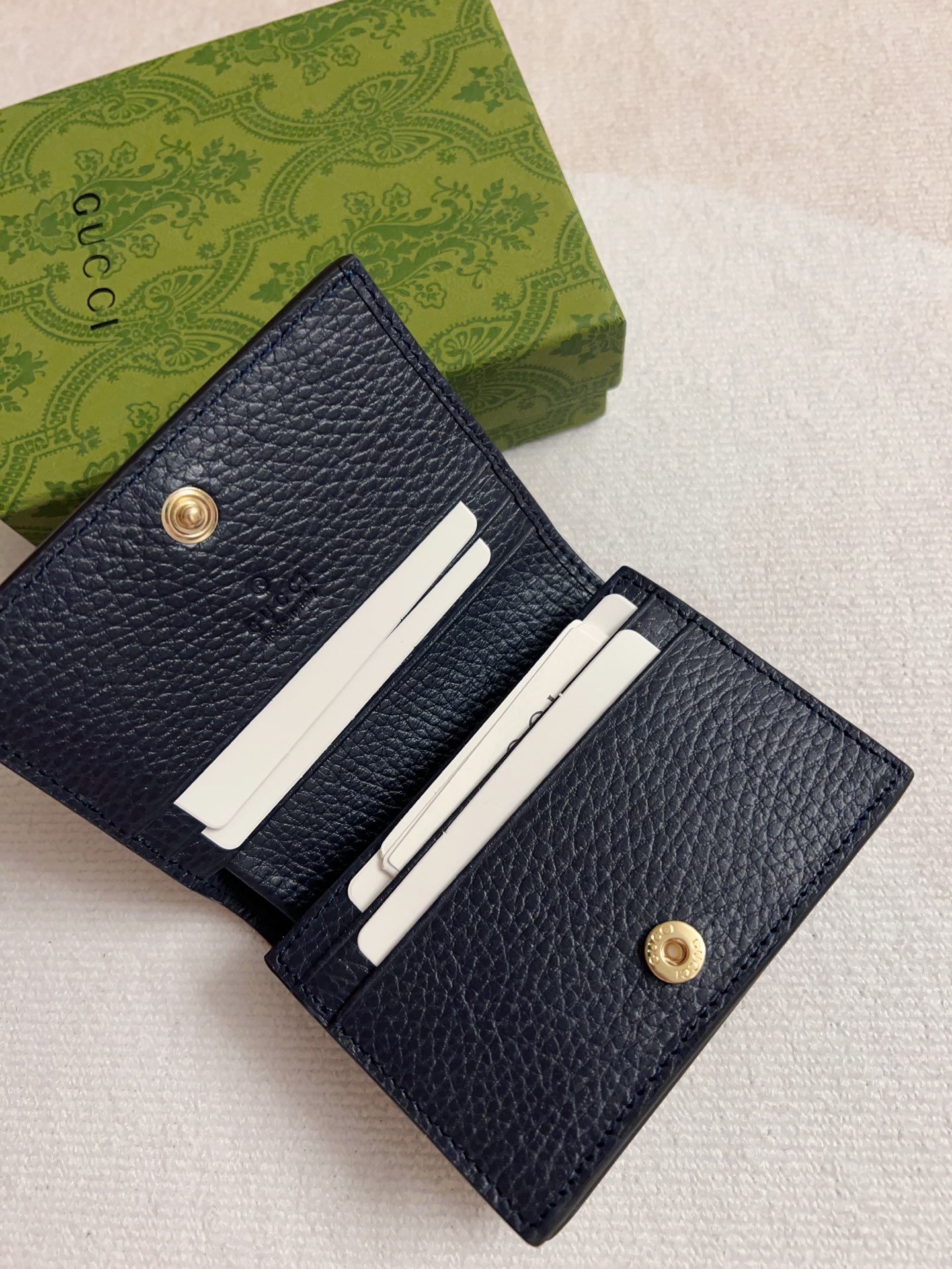 Italian calfskin High quality Golden Hardware Beige and black Wallet. - Image 5