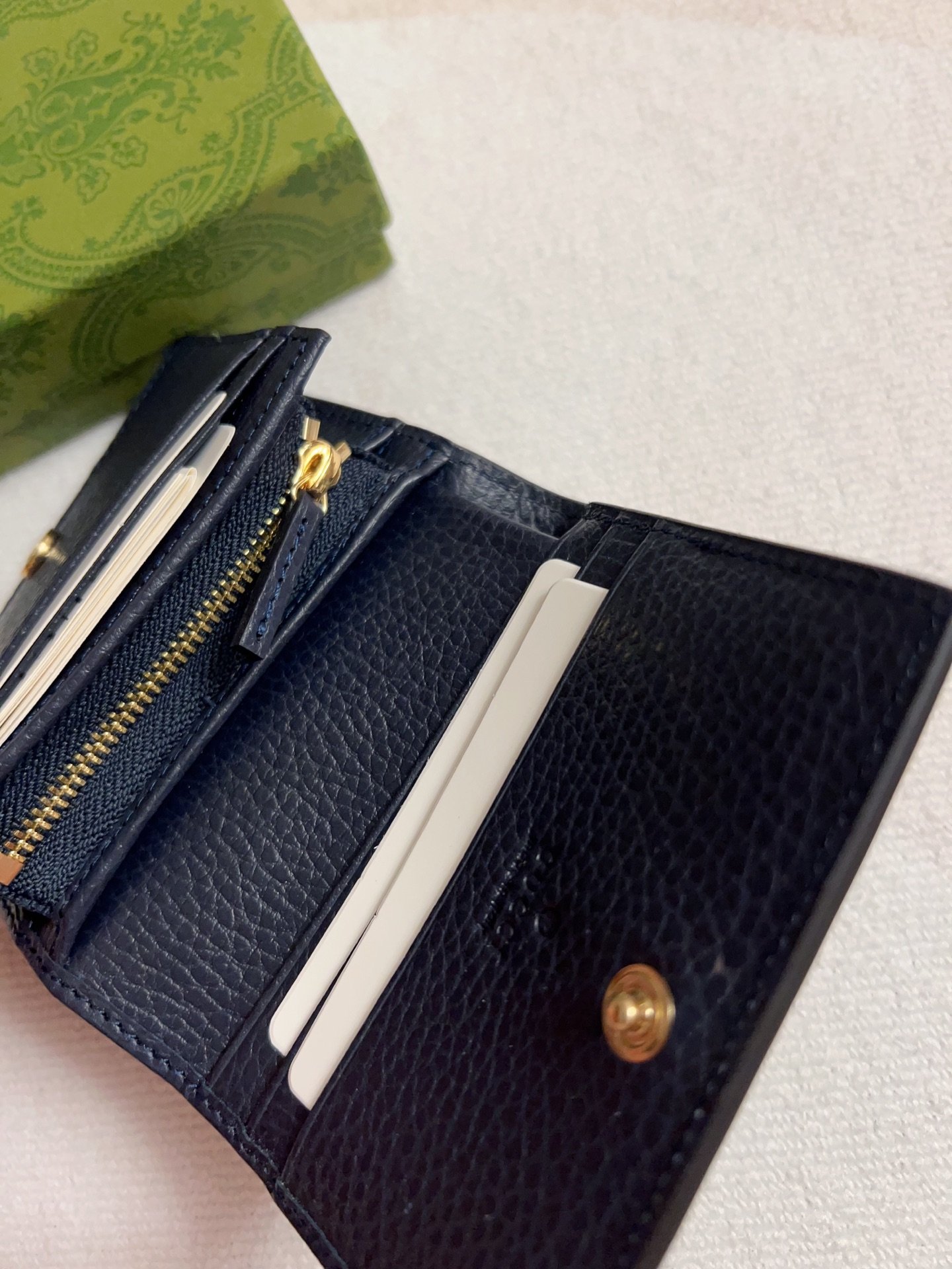 Italian calfskin High quality Golden Hardware Beige and black Wallet. - Image 3