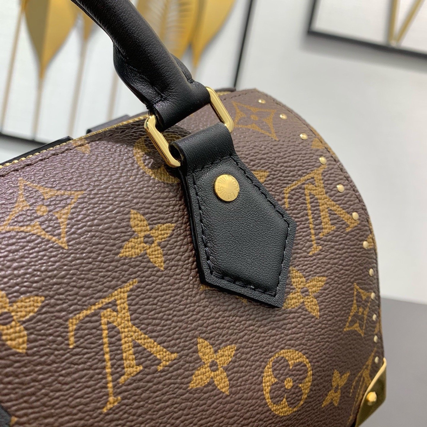 Speedy trunk handbag Monogram Canvas with Monogram Reverse trim. - Image 5