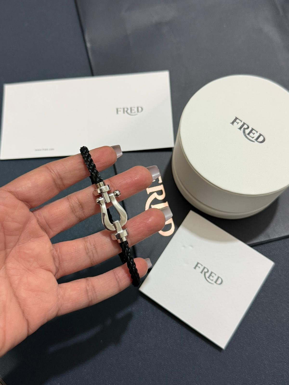 Force-10 Woven steel sailing cable with a stainless steel buckle. - Image 3