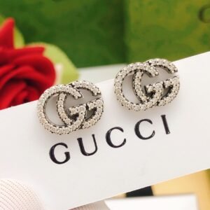 Silver earrings high quality Zinc-platted Brass material.
