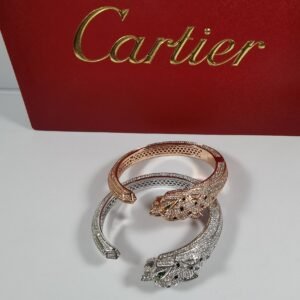 18K gold plated Leopard head Bracelet with diamond " Panther de C@rt!er ".