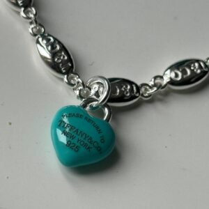 Alternative view of Link chain bracelet in 925 silver with Tiffany blue Heart, can be worn by both men and women.