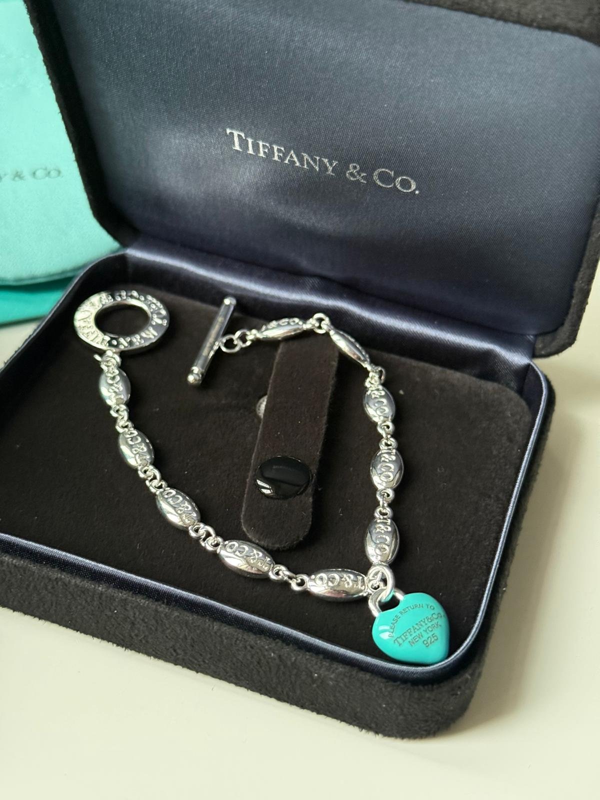 Link chain bracelet in 925 silver with Tiffany blue Heart, can be worn by both men and women.