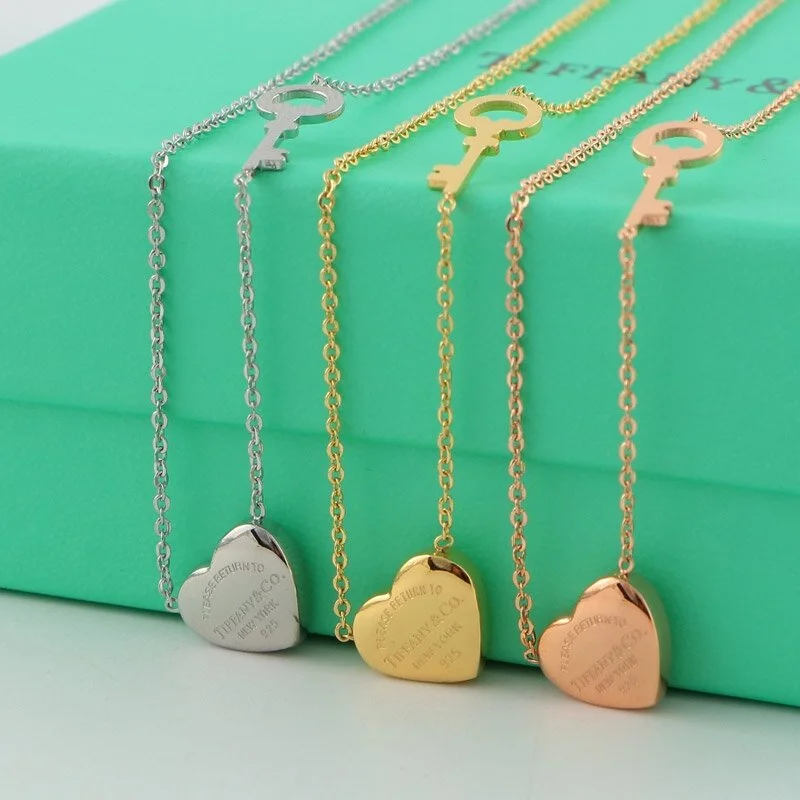 High quality necklace with heart pendant and key.
