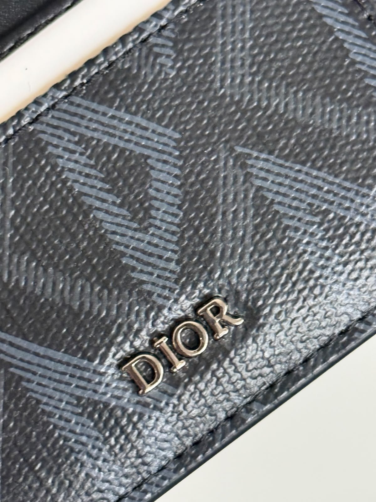 CD Diamond Card Holder featuring the signature geometric CD Diamond canvas pattern and black smooth calfskin trim. - Image 2