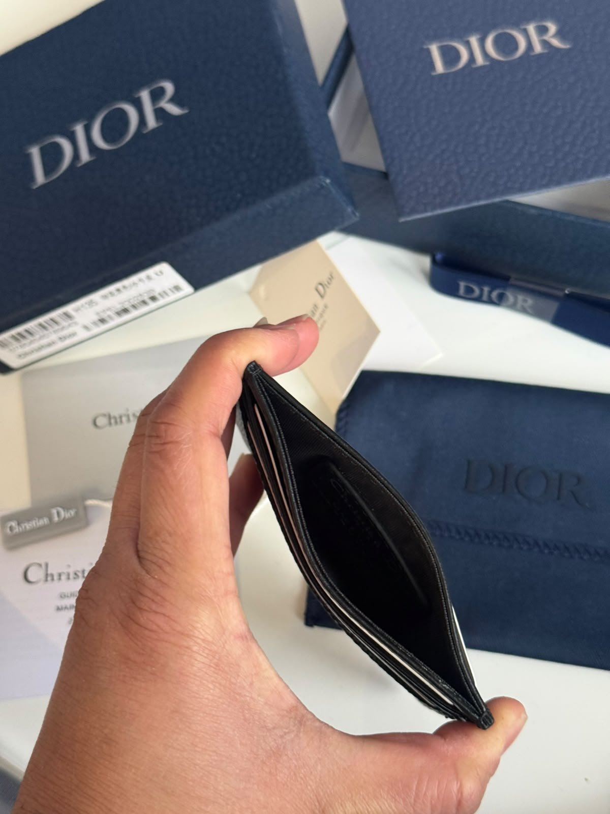 CD Diamond Card Holder featuring the signature geometric CD Diamond canvas pattern and black smooth calfskin trim. - Image 5
